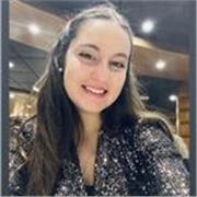 Lisa Claudini, diplomata Liceo Classico Europeo con 100/100 offre ripetizioni di tutte le materie per elementari e medie