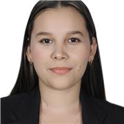 Contadora pública con experiencia en números