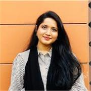 Friendly English tutor providing online lessons for beginners everywhere.