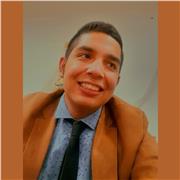 Sería un profesor que seria muy dinámico y con dar clases muy detalladas, seria dirigida a los niños de medellin, en los grados de primero a tercero