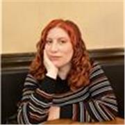 Tecnóloga médica con conocimiento en anatomía, fisiología y patología, entre otras ramas de las ciencias