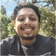 Maestro de secundaria y universidad especializado en impartición de clases de matemáticas e idiomas en modalidad virtual