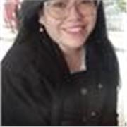 Profesor de inglés que imparte clases para niños