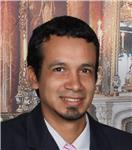 Profesor con mas de 10 anos de experiencia imparte clases a jóvenes de todos los niveles