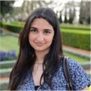 English- Tutor, Ich bin Nika und Gebürtige Engländerin. Ich gebe Unterricht in Hamburg und freue mich sehr auf dich! 
Ich hab mein Abitur absolviert und habe unter anderem zwei Jahre im Ausland gearbeitet , wo ich täglich meine Englisch Kenntnisse unter B