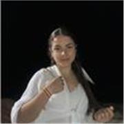 Soy una persona con mucha paciencia y que sobre todo me gusta enseñar de una forma dinámica 