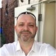 Experienced English tutor. Patient and encouraging