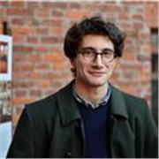 Laureato in Filosofia, 27 anni, offre lezioni di italiano, storia e filosofia