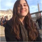 Aulas de português com enfoque na cultura brasileira com professora formada em Letras e com anos de experiência no ensino de idiom