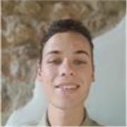 Hola!, me llamo Pau, tengo 20 años, soy de Mallorca, y me he mudado a Barcelona hace poco como estudiante, y estaba buscando un trabajo de media jornada, me ha interesado esta oferta porque me gustaria dar clases de Ingles, no lo he hecho pero hablo Ingle