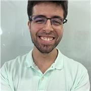 Professor de programação com mais de 10 anos de experiência em tecnologia e educação