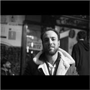 Sono interessato nell'impartire lezioni private e in classi di alunni.