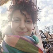 Offro ripetizioni e aiuto compiti on line a ragazzi della scuole medie, materie umanistiche e francese. Conosciamoci! Daniela