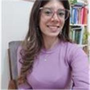 Profesora de psicologia clinica, terapia cognitivo conductual, terapia de parejas e individuales