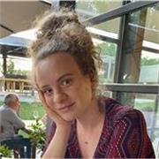 Laureata in scienze politiche offre ripetizioni online a ragazzi delle medie e superiori, aiuto compiti e ripetizioni di Inglese fino al livello C1