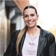 Profesora de Educación Primaria e Infantil con amplia experiencia en la impartición de clases de apoyo escolar y atención especializada a alumnos con necesidades educativas especiales