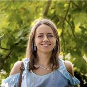if you are looking to connect with your deeper self and find peace in your mind, I’d love to support you on your journey