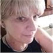 Docente di diritto impartisce lezioni di diritto per studenti delle scuole superiori ed universitari