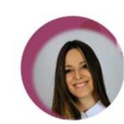 Profesora de matemáticas, especializada también en economíaActualmente soy estudiante de Economía en la Universidad Complutense de Madrid