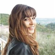 Mi chiamo Eleonora, sono una biologa nutrizionista con una grande passione per l’insegnamento della biologia. 