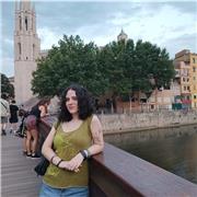 Profesora de idiomas e historia; ¡Disponible para todos los cursos!