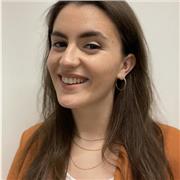 Laureanda impartisce ripetizioni di Chimica, Italiano/Letteratura Italiana, Filosofia e Storia dell’Arte in zona Como, Lecco e Monza e Brianza