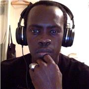 Titulaire d’un master en littérature française, comparée et francophone, actuellement en master 1 en Lettres Modernes, je dispense des cours aussi bien au collège qu’au lycée