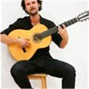 Profesor de guitarra especializado en flamenco y música moderna