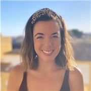 Profesora de Inglés y de Español para extranjeros imparte clases a niños de todas las edades