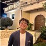 Sono uno studente di Ingegneria chimica e offro lezioni online per aiutare nell'apprendimento delle materia scientifiche!