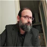 Más de 30 años de experiencia en Escritura de novela, relato y guion para cómic. Formador ocupacional.