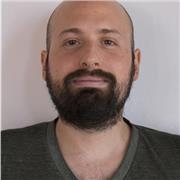 Profesor especializado en enseñanza de idiomas. Graduado de filología hispánica. Traductor con experiencia. Specialised in teaching Spanish