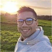 Freelance Cameraman offering tutoring for anybody interested in Film or Photography or cameras in general!