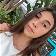 Hola Soy Lucía, actualmente estudio el grado universitario de Educación Infantil, anteriormente he dado clases particulares a niños de infantil, primaria y primero y Segundo de secundaria