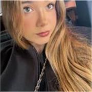 Estudiante de Estudios Ingleses con títulos B1 y B2 de Cambridge y C1 de la Escuela Oficial de Idiomas. Clases dinámicas 