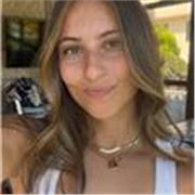 Profesora titulada en Educación Infantil, con experiencia en escuela infantil, prácticas en colegio y monitora de baloncesto