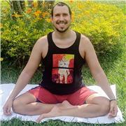 Clases de yogs y meditacion. Conexion y relajación a través de la consciencia corporal