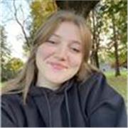 Offro lezioni per appassionarsi alla storia, in tutte le sue sfaccettature, dell’arte.