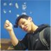 Profesor de sociales con experiencia en clase estudiantes de primaria y secundaria