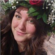 Diplomata nel settore turistico e Laureanda in lingue all'università Orientale di Napoli. Sono disponibile principalmente per ripetizioni a distanza di lingua Inglese, Francese e Spagnolo, ma anche per ripetizioni di geografia, storia ed italiano