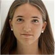 Profesora de Ciencias imparte clases para estudiantes de todas las edades