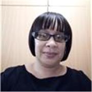 English Tutor providing English lesson to all students