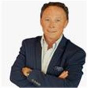 Licenciado en ciencias económicas y empresariales, MBA por IE, he trabajado en multinacionales y he tenido mi propio negocio