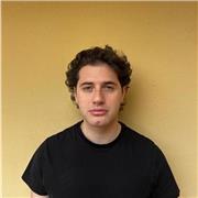 Atleta di ping pong propone lezioni e allenamenti a titolo gratuito