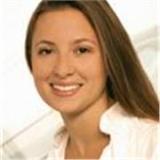 Emphatische Deutschlehrerin, die Erfahrung im Unterrichten auf allen Niveaus hat