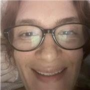 Professeure Bilingue - Cours tous niveaux 
N’hésitez pas à me contacter.