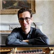 Profesor de piano para niños y jóvenes | Iniciación y preparación de conservatorio