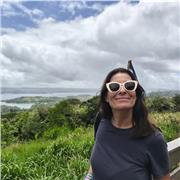 Profesora titulada ,diplomada en magisterio de inglés,con más de 20 años de experiencia.