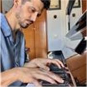 Clases de piano en Sevilla y online | Titulado Superior en Piano Jazz | Jazz, clásico, pop e improvisación