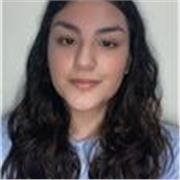 Profesional en comunicación corporativa con más de tres años de experiencia